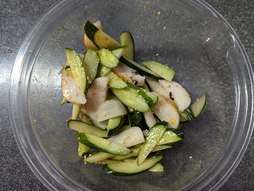 夏野菜とさっぱり！焼チーズの梅酢和え