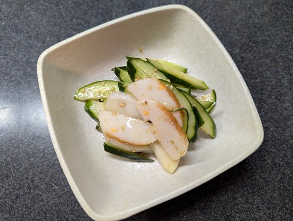 夏野菜とさっぱり！焼チーズの梅酢和え