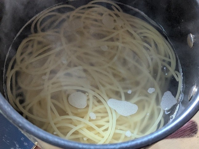 牡蠣の旨味たっぷり梅パスタ
