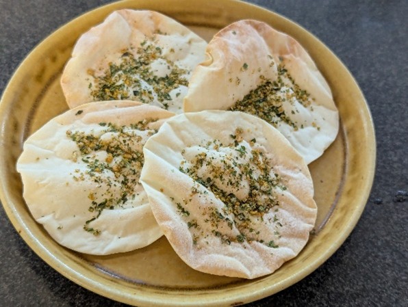 餃子の皮でパリパリスナックa