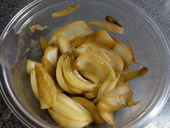 粗熱を取って冷蔵庫で漬け込む